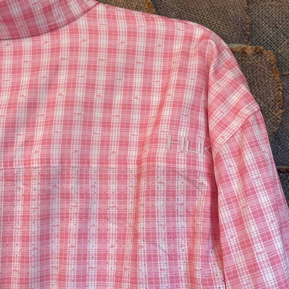 HUK Men's Gingham Long Sleeve Fishing Shirt with Sun Protection - Picture 3 of 5